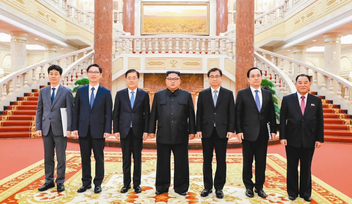 金正恩 18日平壤3會文在寅