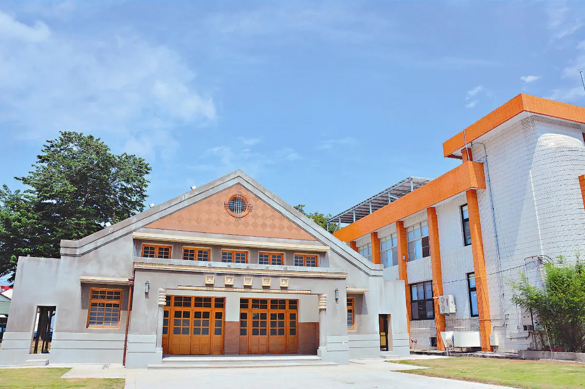 活化歷史建築 新化公會堂 變身圖書館