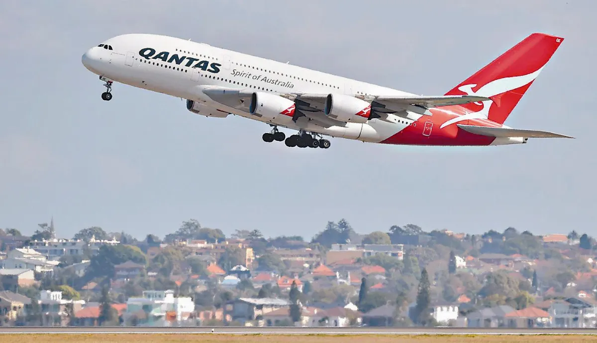 雪梨直飛倫敦 臥鋪機型起居一把罩 馬拉松航班 健身房帶上機