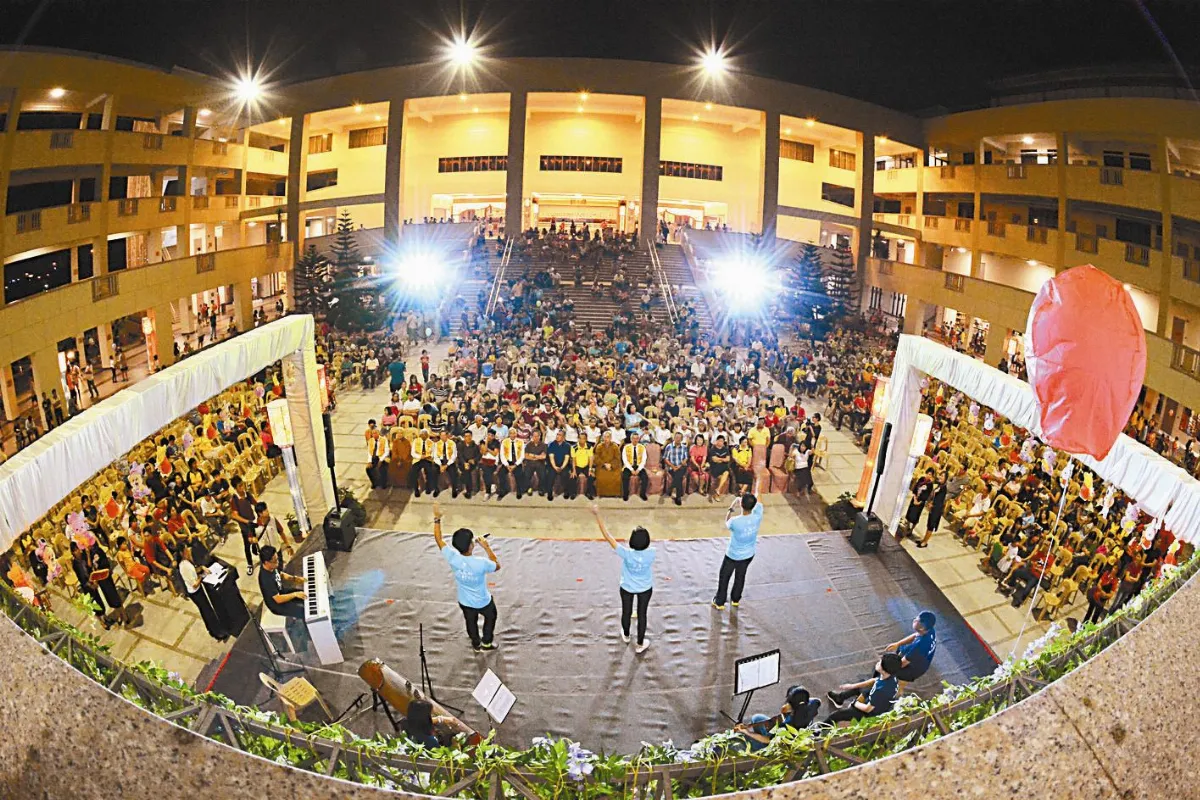 傳遞三好 新馬寺5千人慶中秋