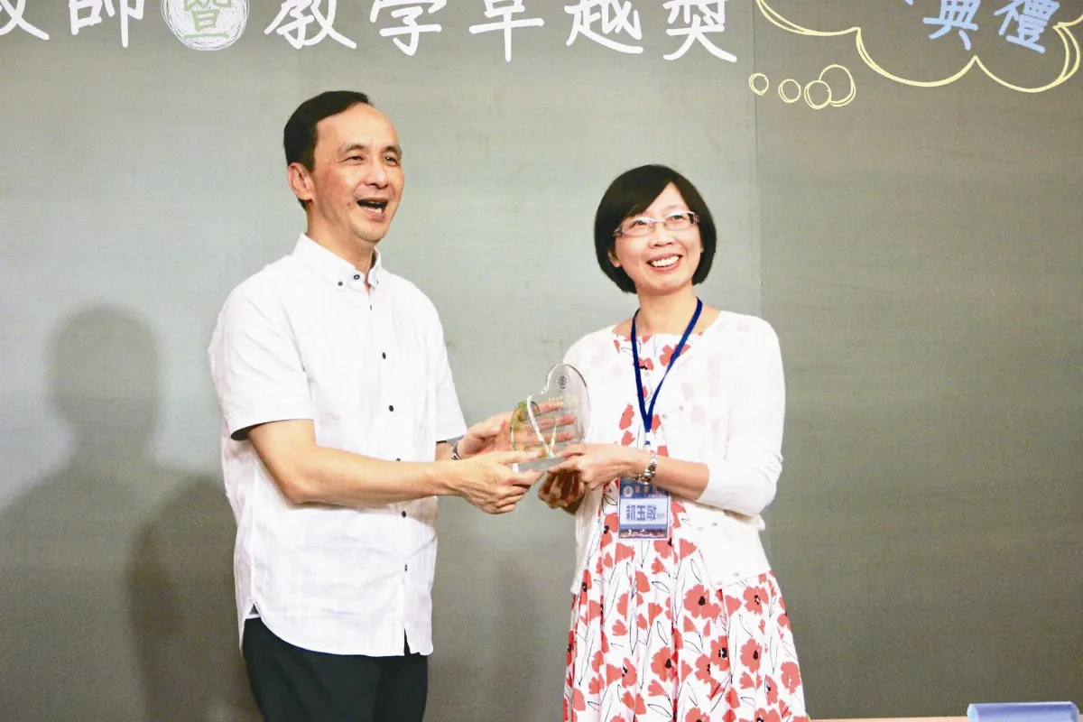 老師曾在放牛班 自身故事鼓勵學生