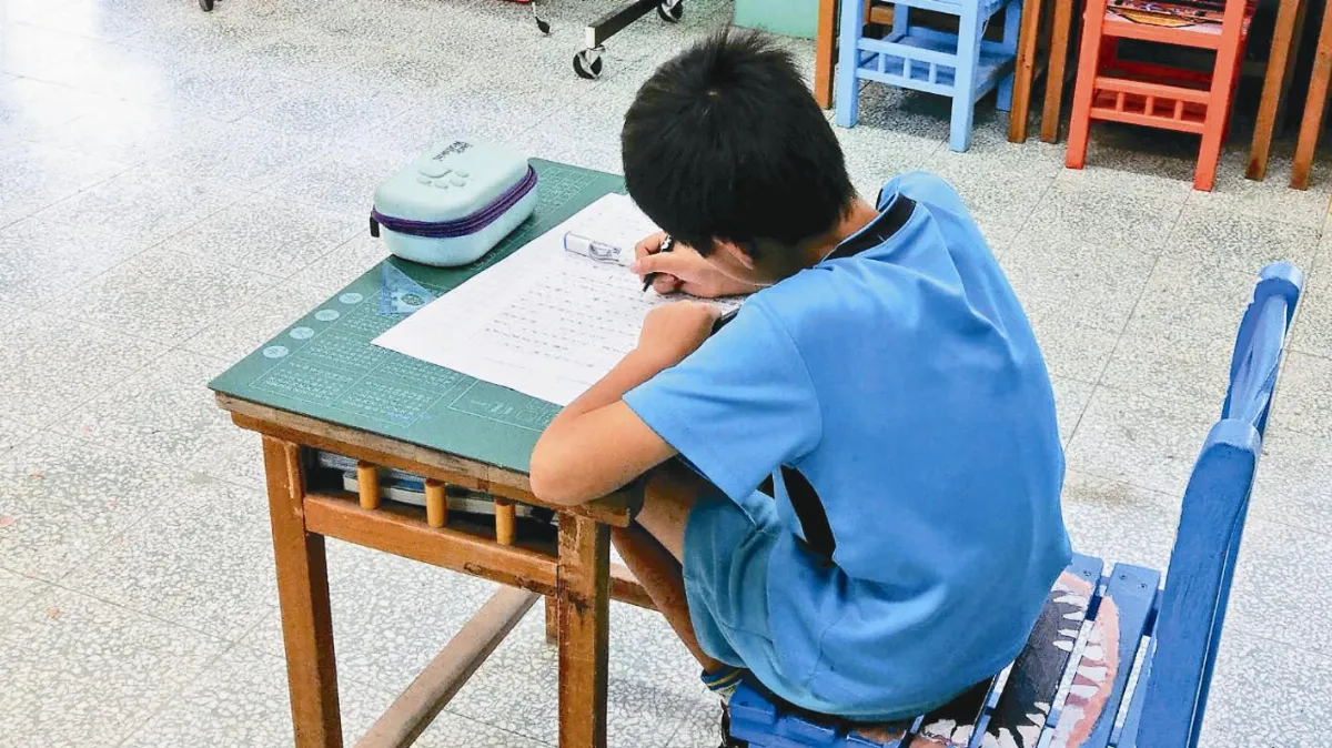 老師曾在放牛班 自身故事鼓勵學生