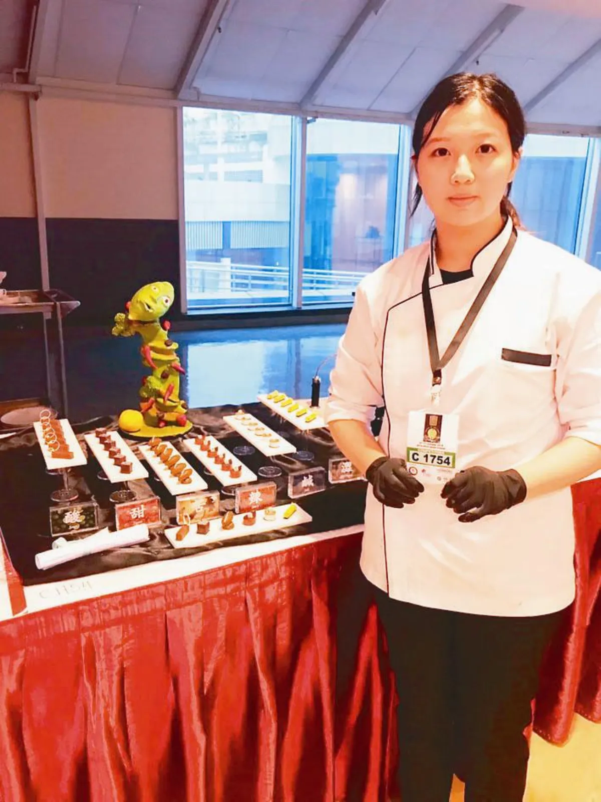 人生六味融入巧克力 女大生摘金