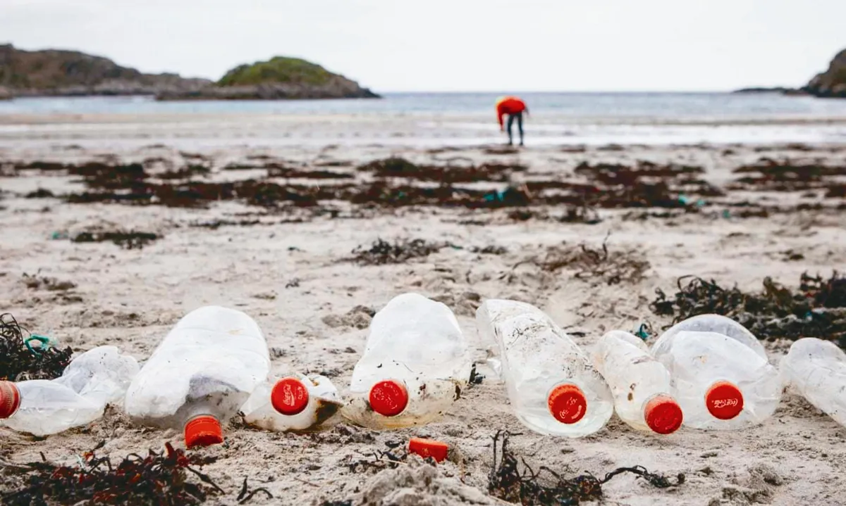 全球飲料大廠 響應限塑