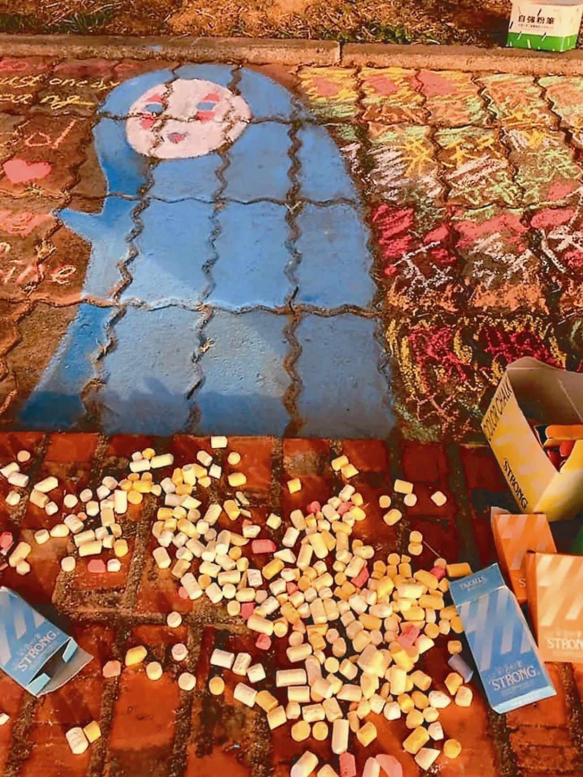 校園彩繪 粉筆頭化身神器