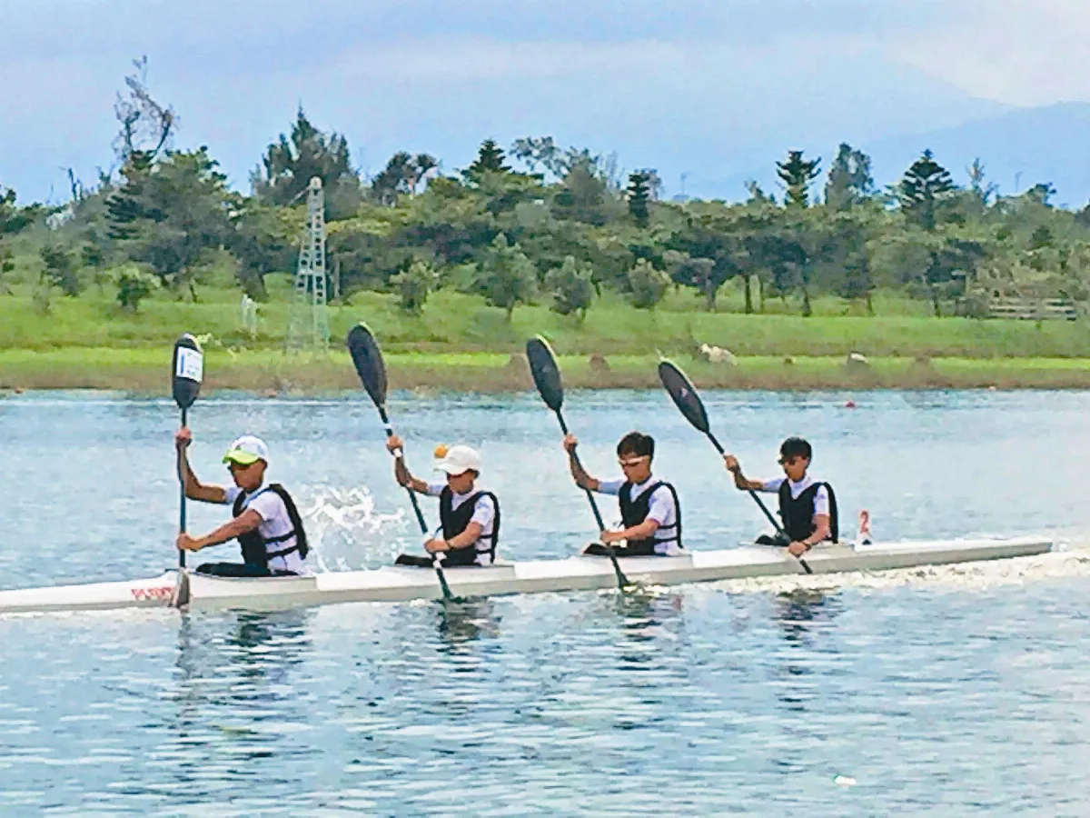 補助水域運動 訓練學生身心靈