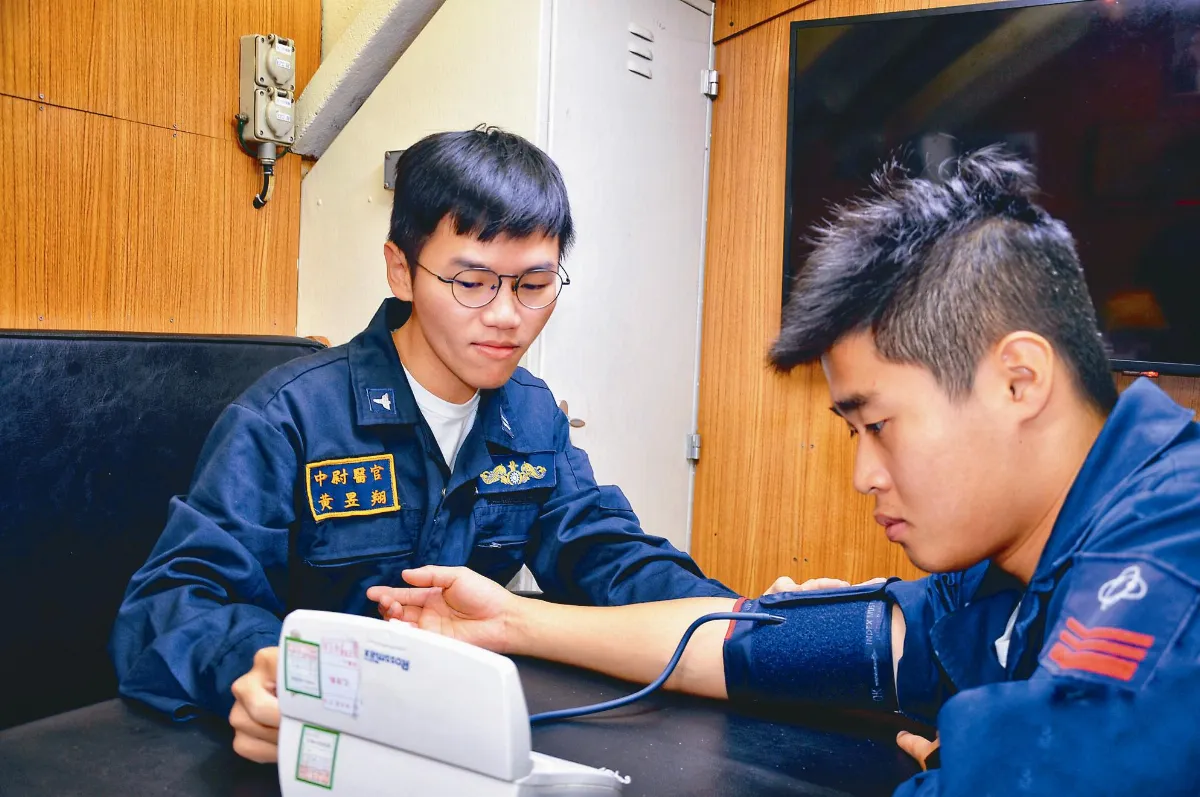 照顧全員健康 潛艦必備守護神