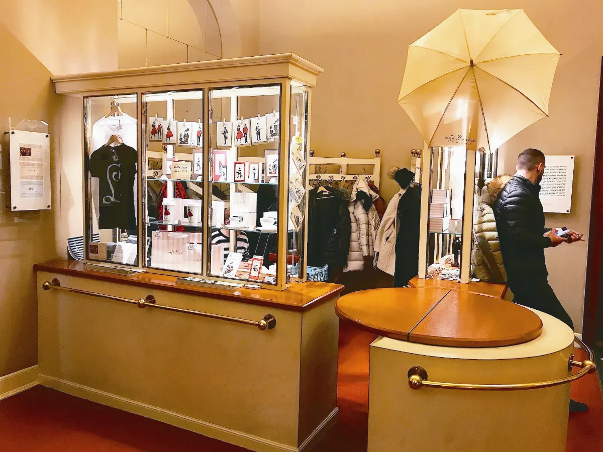 遨遊藝事 布拉格羅浮咖啡館