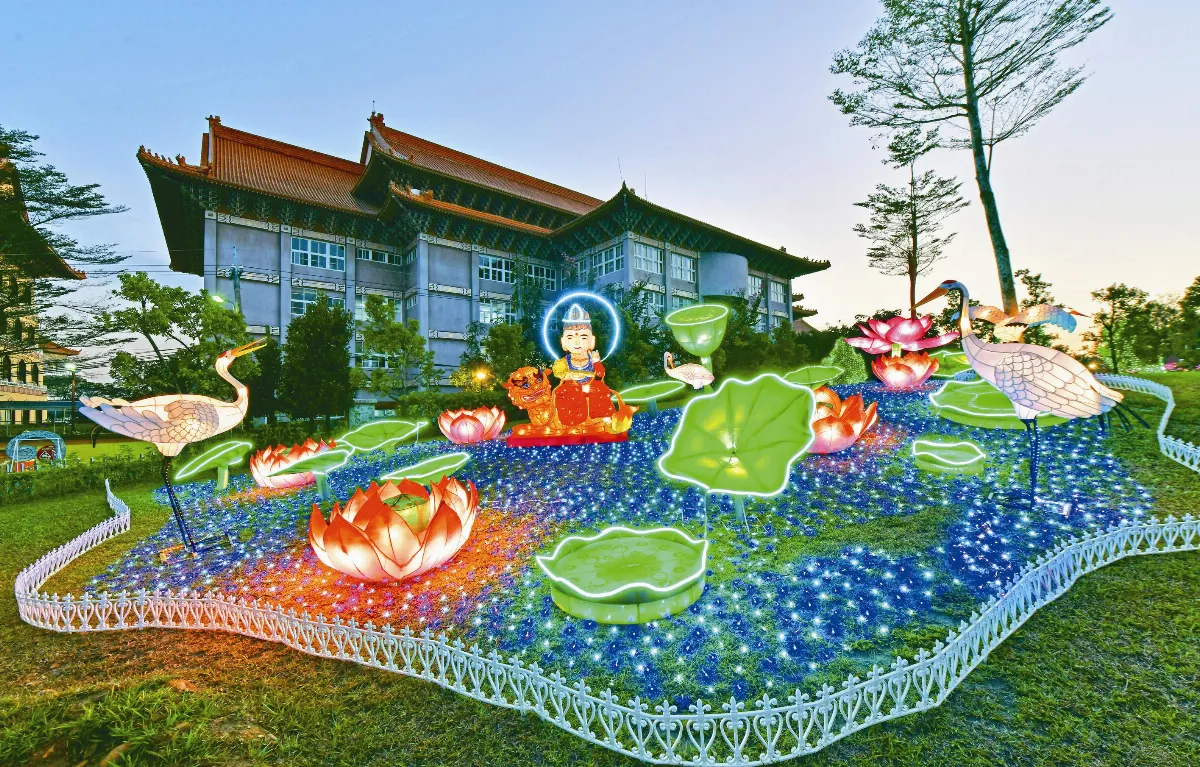 來佛光山行春  祈願培福