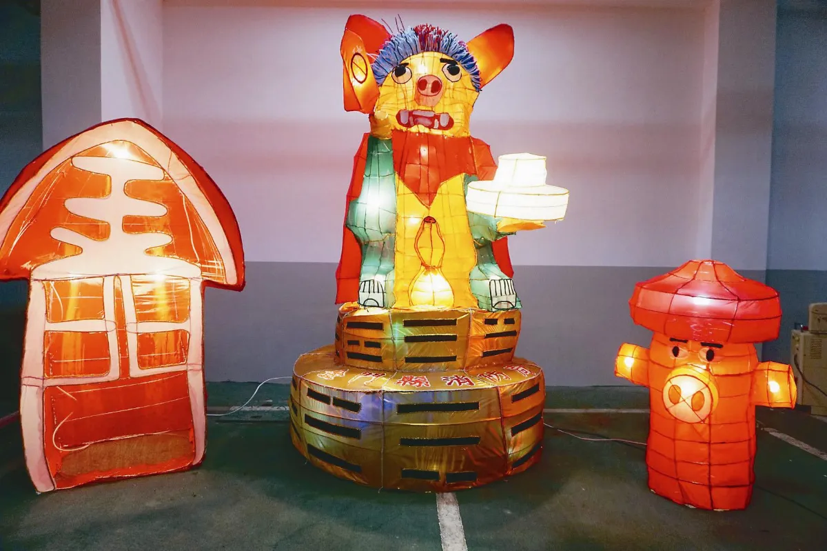 金門風獅爺變身 豬獅大吉燈