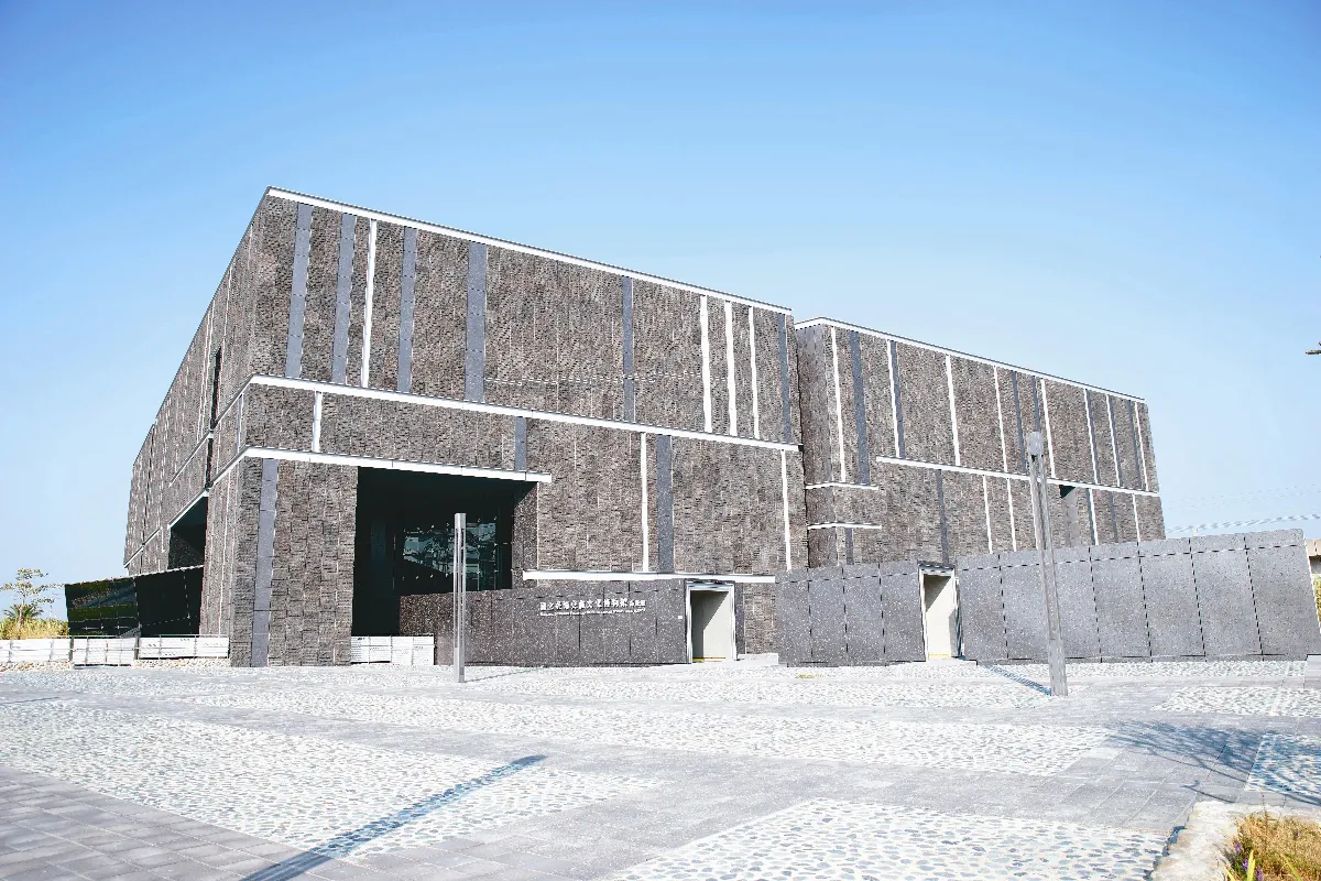國立台灣史前文化博物館南科考古館走進時空廊道 一窺先人美學