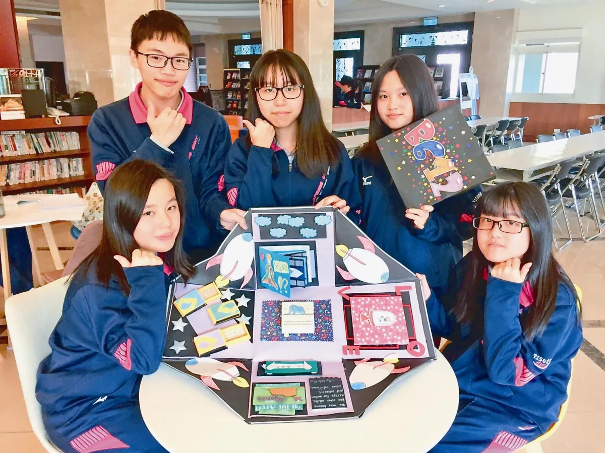 爆炸卡片學英語 創意賽奪冠