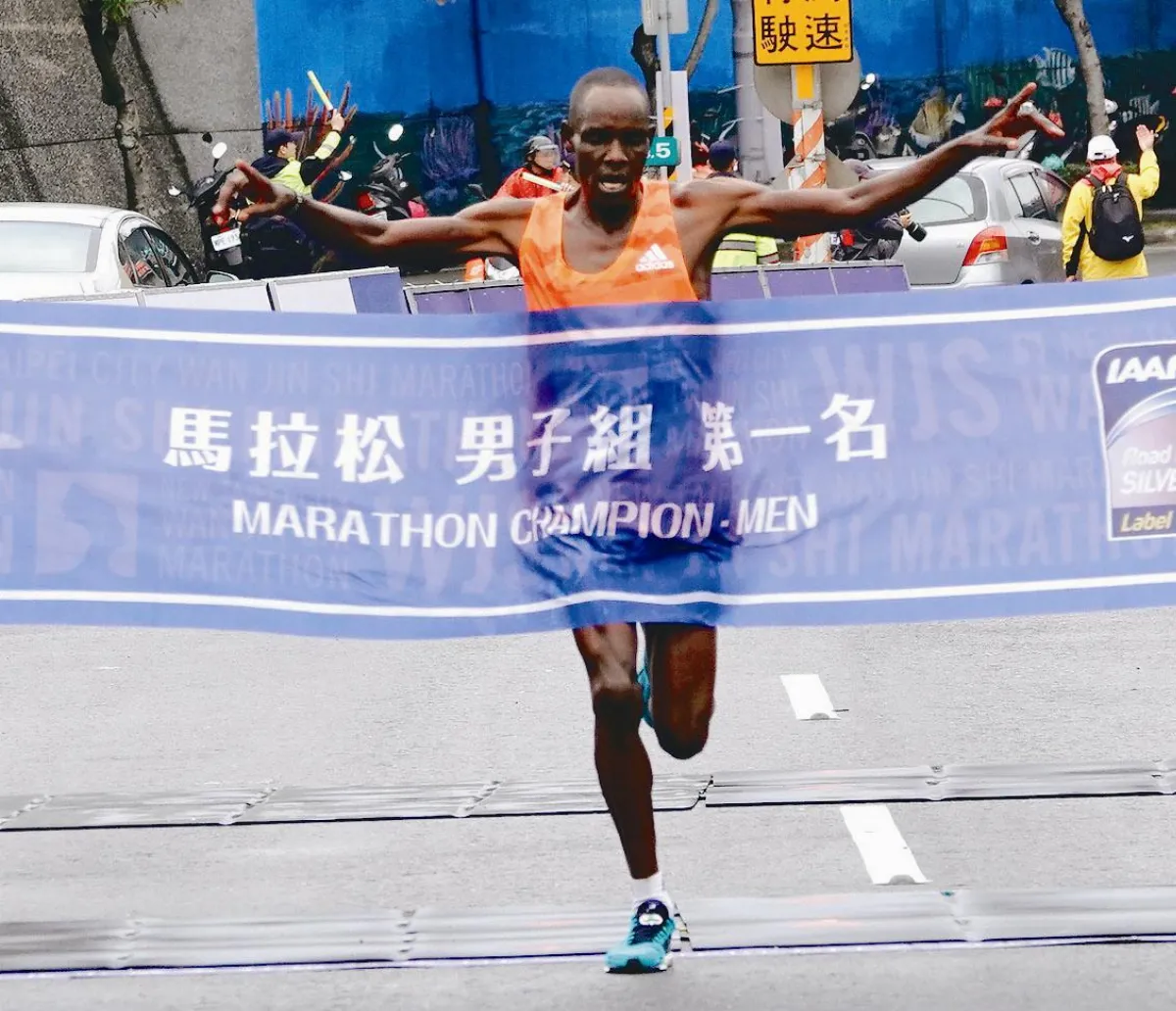 萬金石馬拉松 肯亞包辦雙金