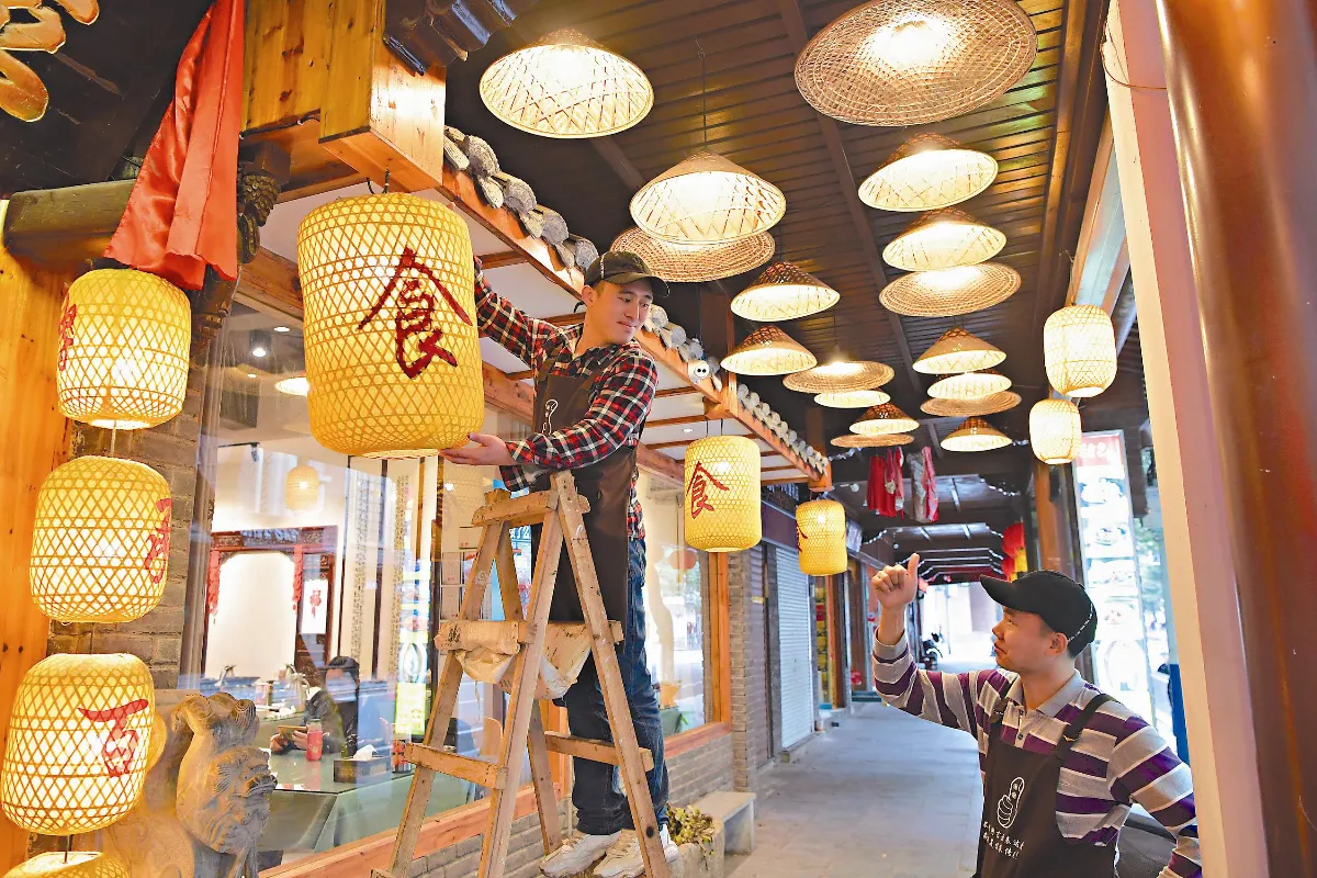 這家餐廳 笑容、手語迎客