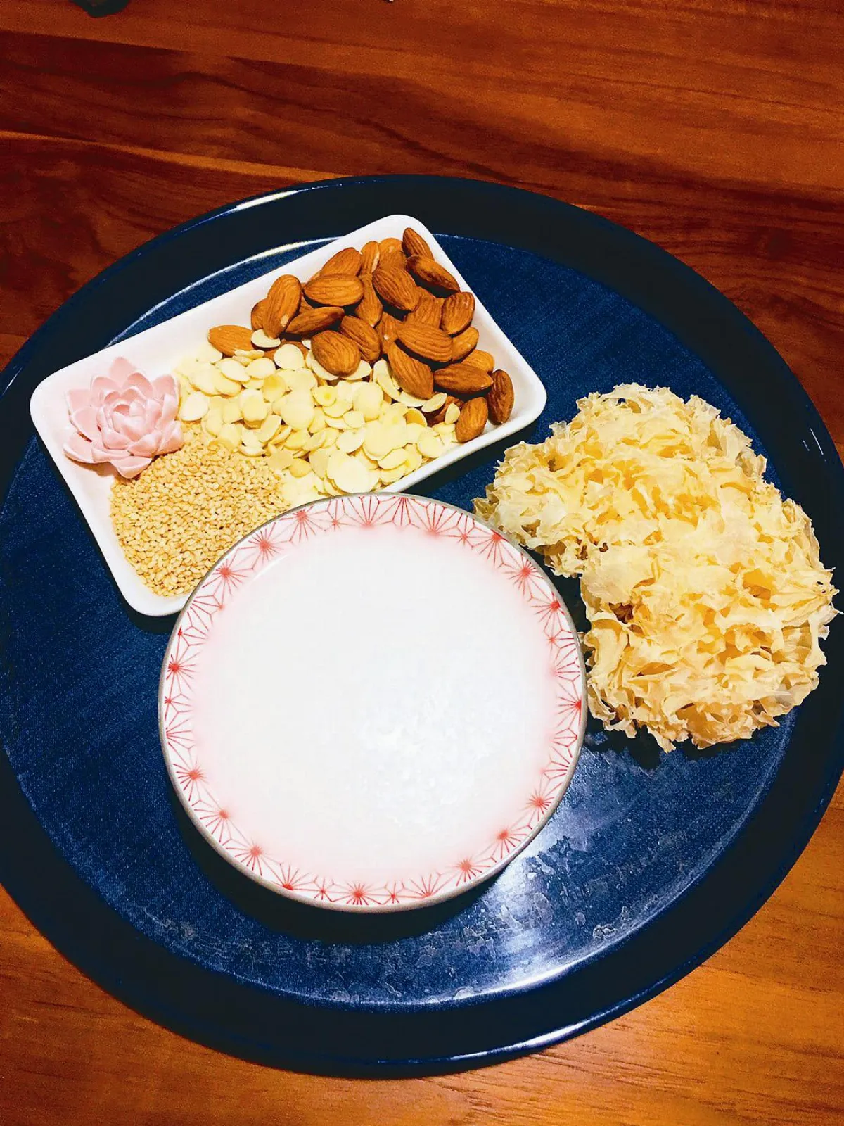 24節氣養生【春分】春分者，陰陽相半，晝夜均而寒暑平。 春分杏仁漿