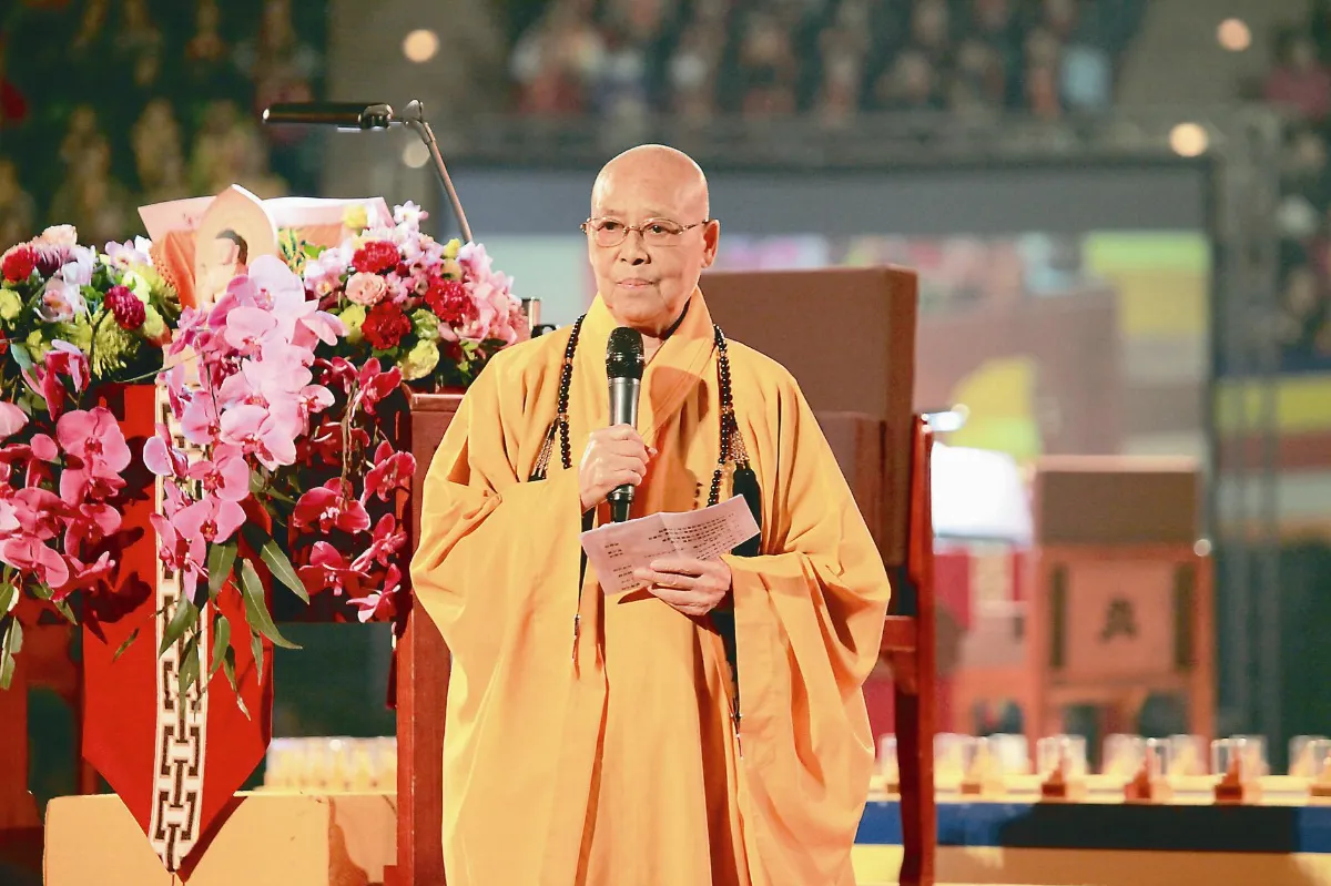 萬盞慧命心燈 與佛感應道交