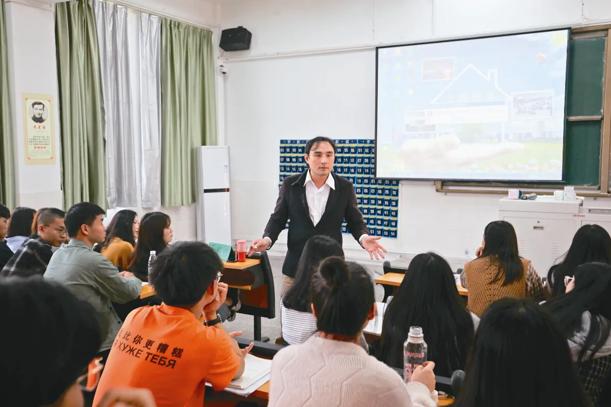 福建陽光學院教師 黃柏欽夫婦 在福州找到夢想舞台