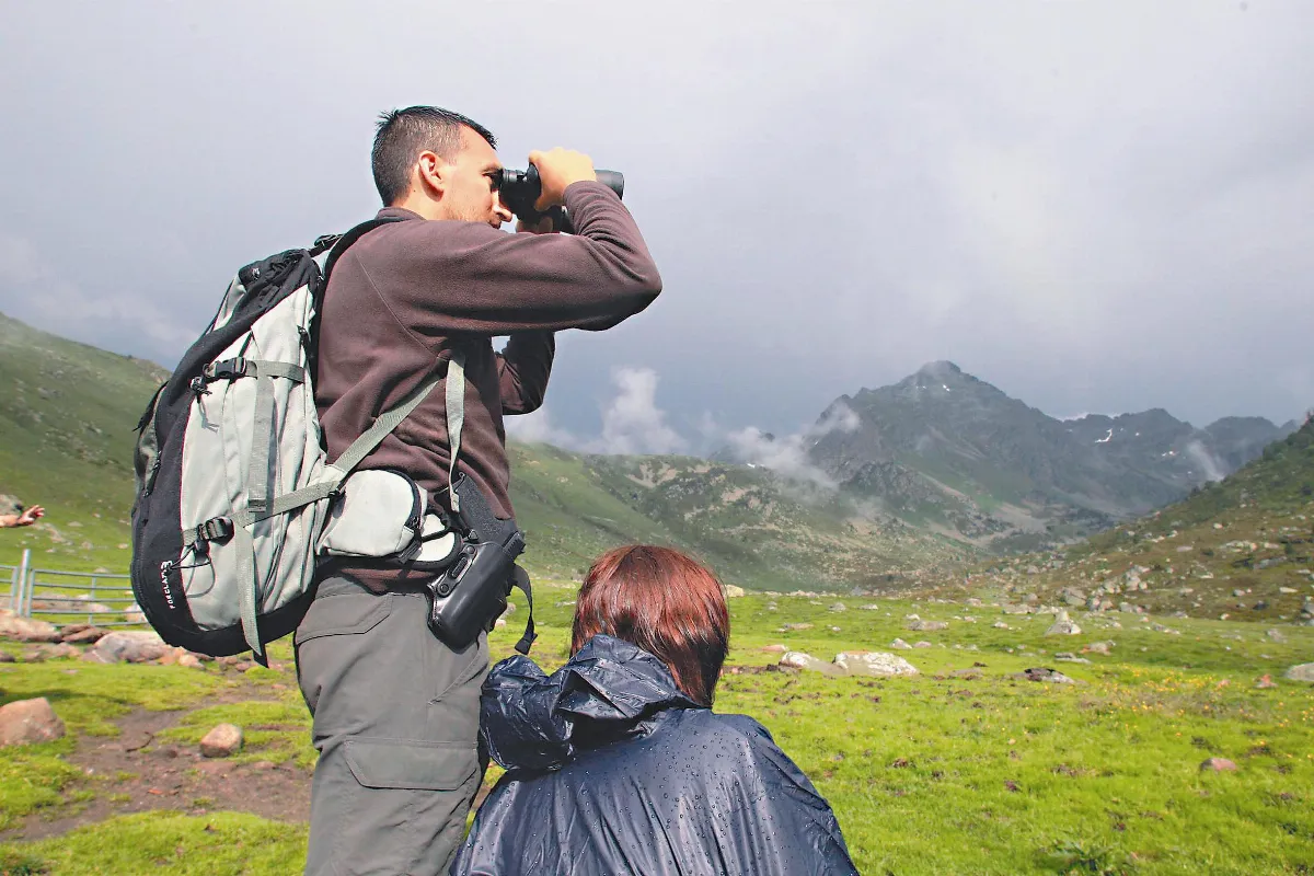 庇里牛斯山 降塑膠微粒