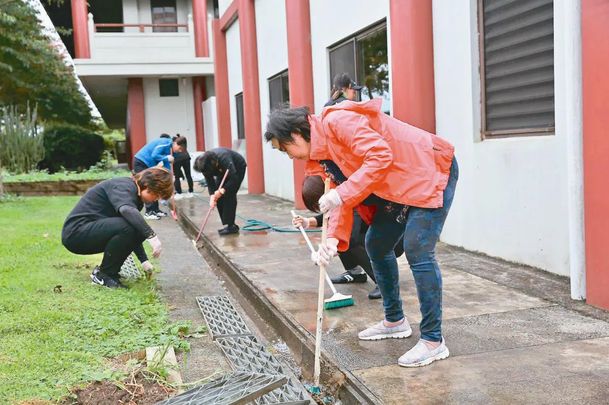掃地掃心 出坡作務好修行