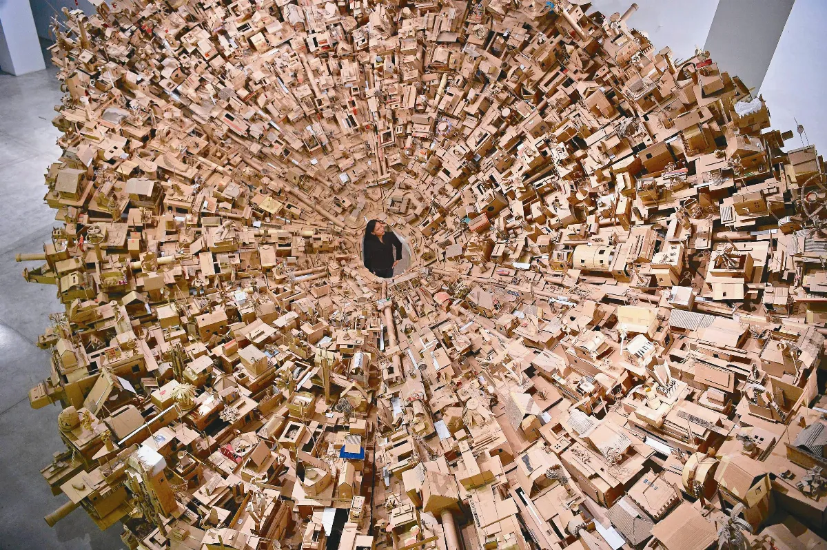 馬尼拉大學博館紙板藝術吸睛