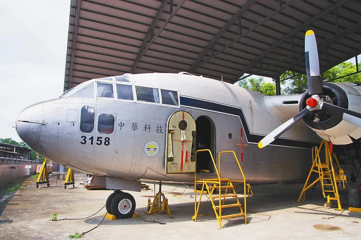 老母雞第二春 航空教具育新血