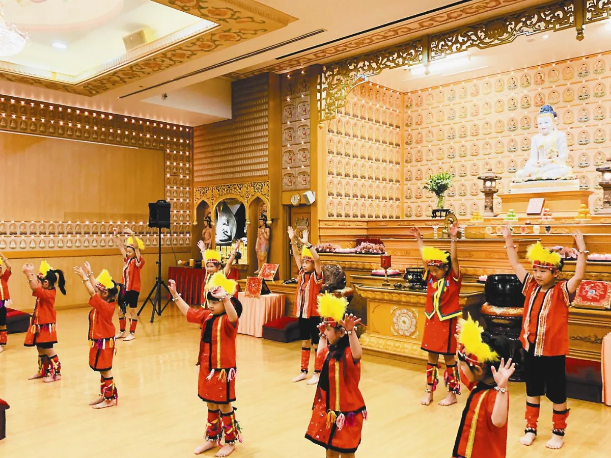 浴佛清淨身心 人間增添祥