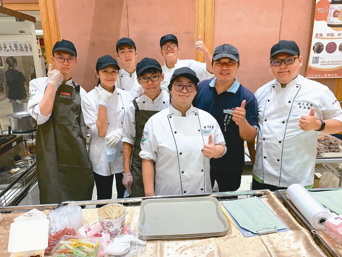 三好蔬食展 佛大師生掌廚 夜市小吃超人氣