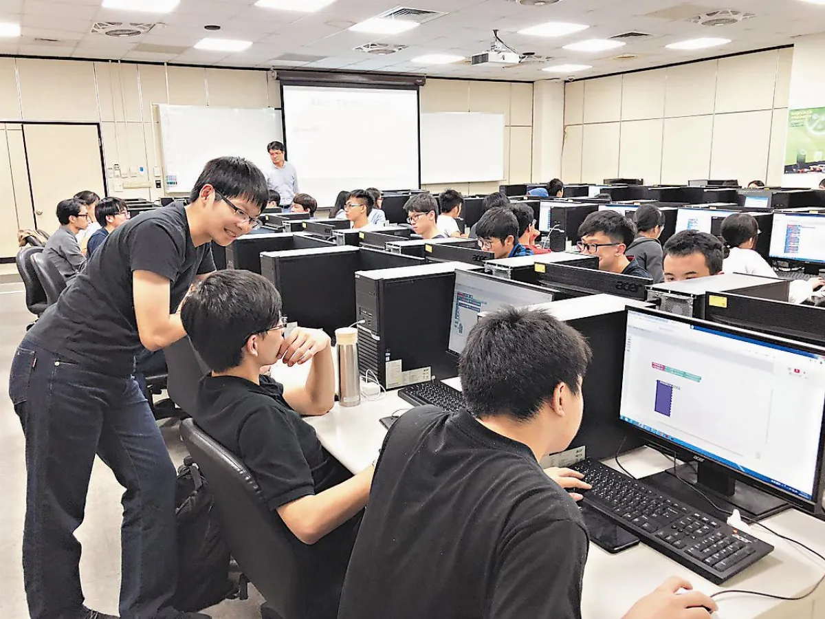 APCS課程 台師大申請商標權