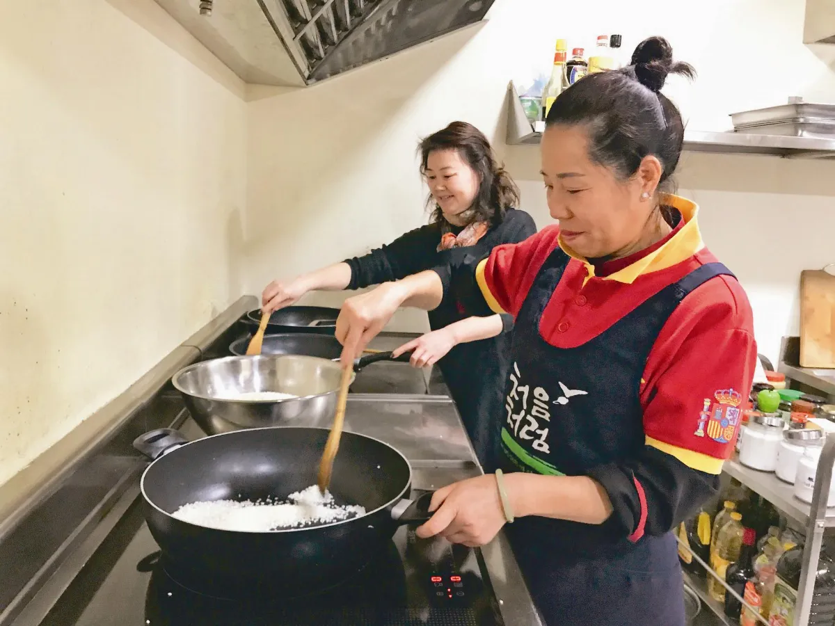 臘八粥飄香5大洲 人間有溫暖 西班牙 實踐蔬食A計畫