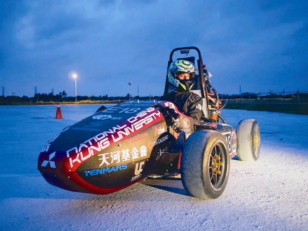 跨學系合作 打造方程式賽車