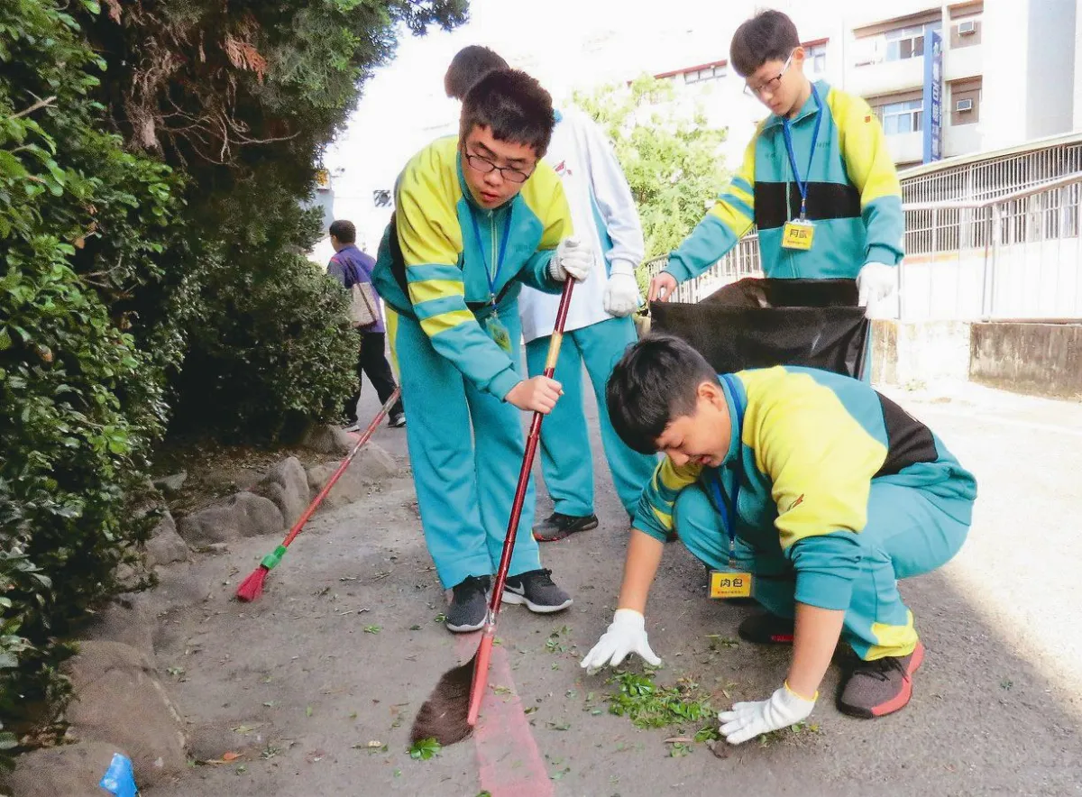 寒冬送暖 彰化佛光人慈生傳愛