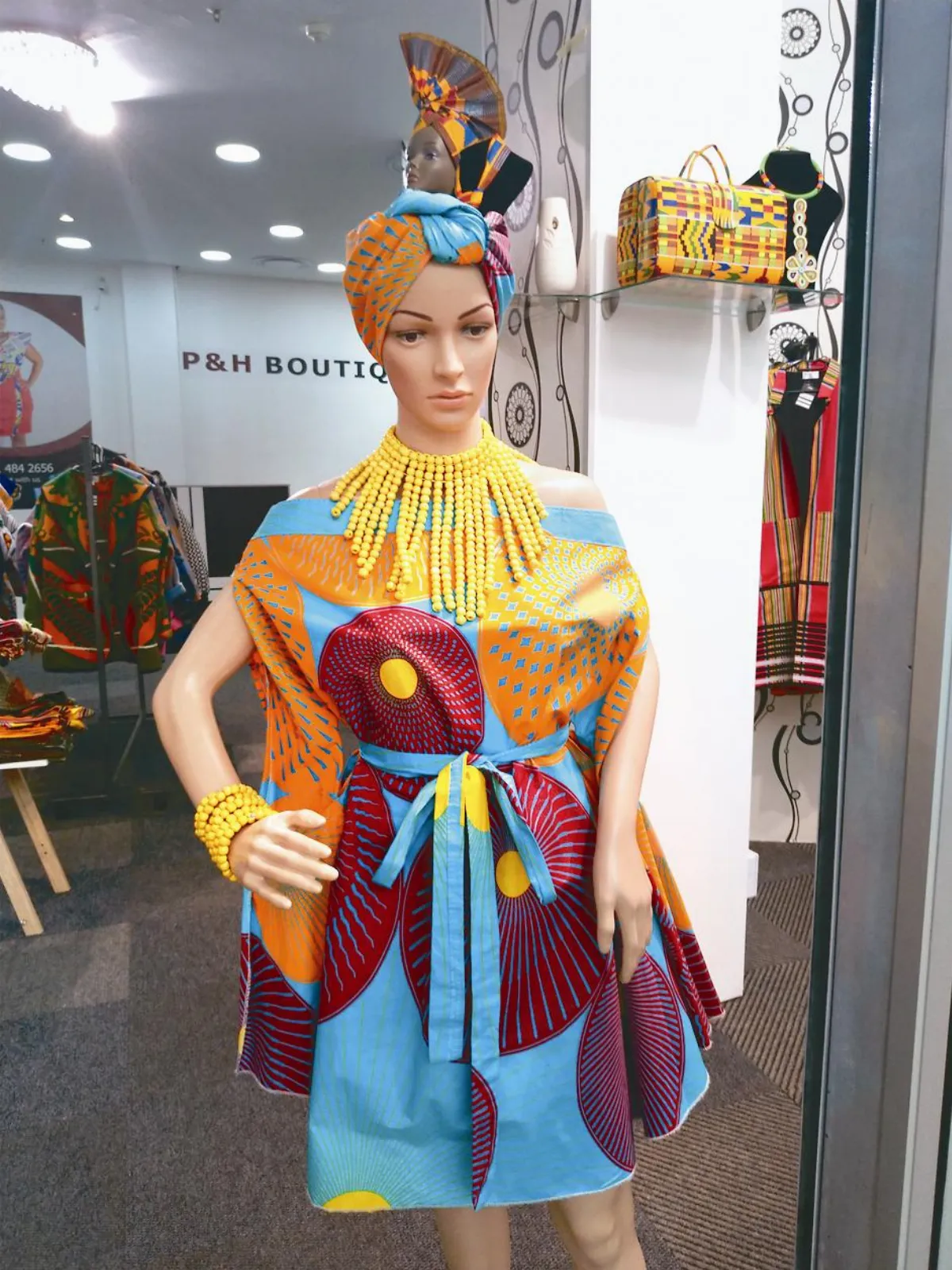 看世界傳統服飾之美vol.1上南非非洲圖騰艷麗多彩 傳統再造時尚元素