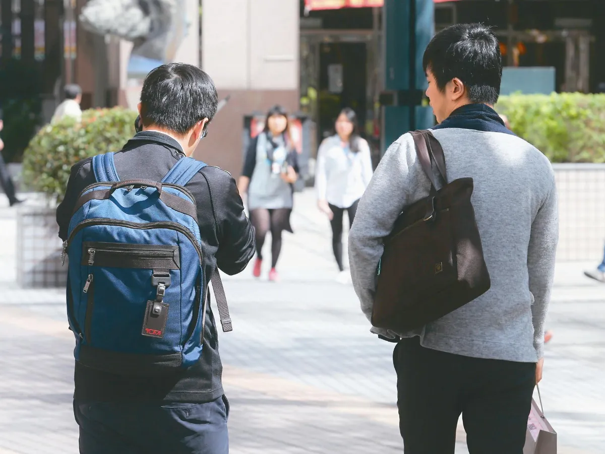 企業放無薪假 增至1604人