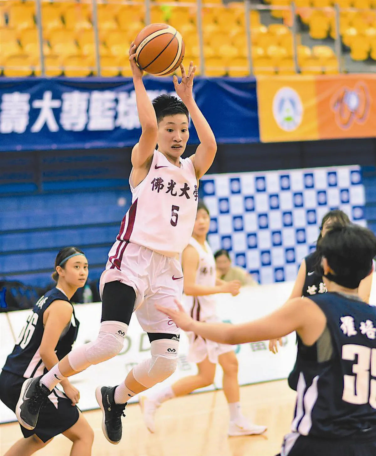 LBA6強複賽頂住逆襲 佛大扳倒世新