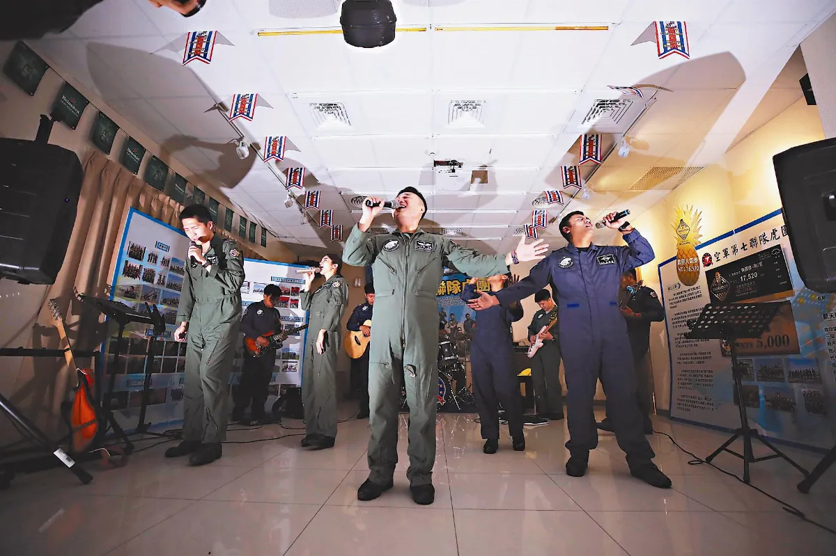 F-5飛官樂團 唱出搖滾魂