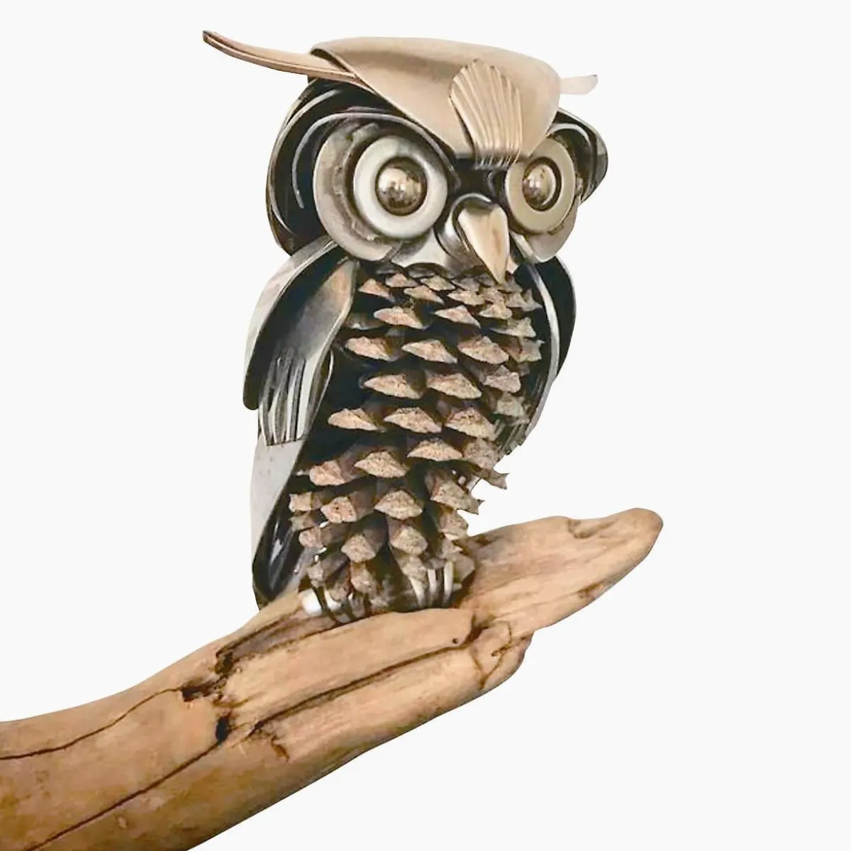 用廢棄刀叉 讓金屬鳥兒長翅膀