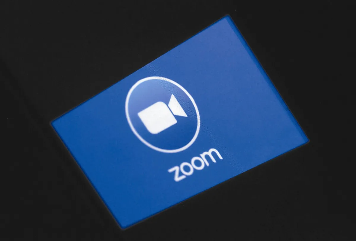ZOOM全面禁用 大學措手不及