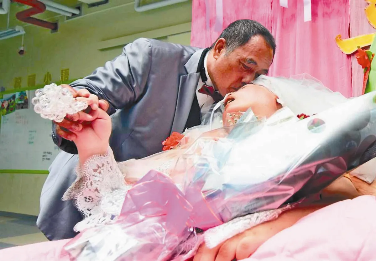 無法探望老婆 盼病毒快遠離
