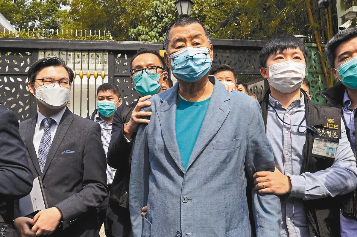 港警大搜捕 黎智英等14人遭逮