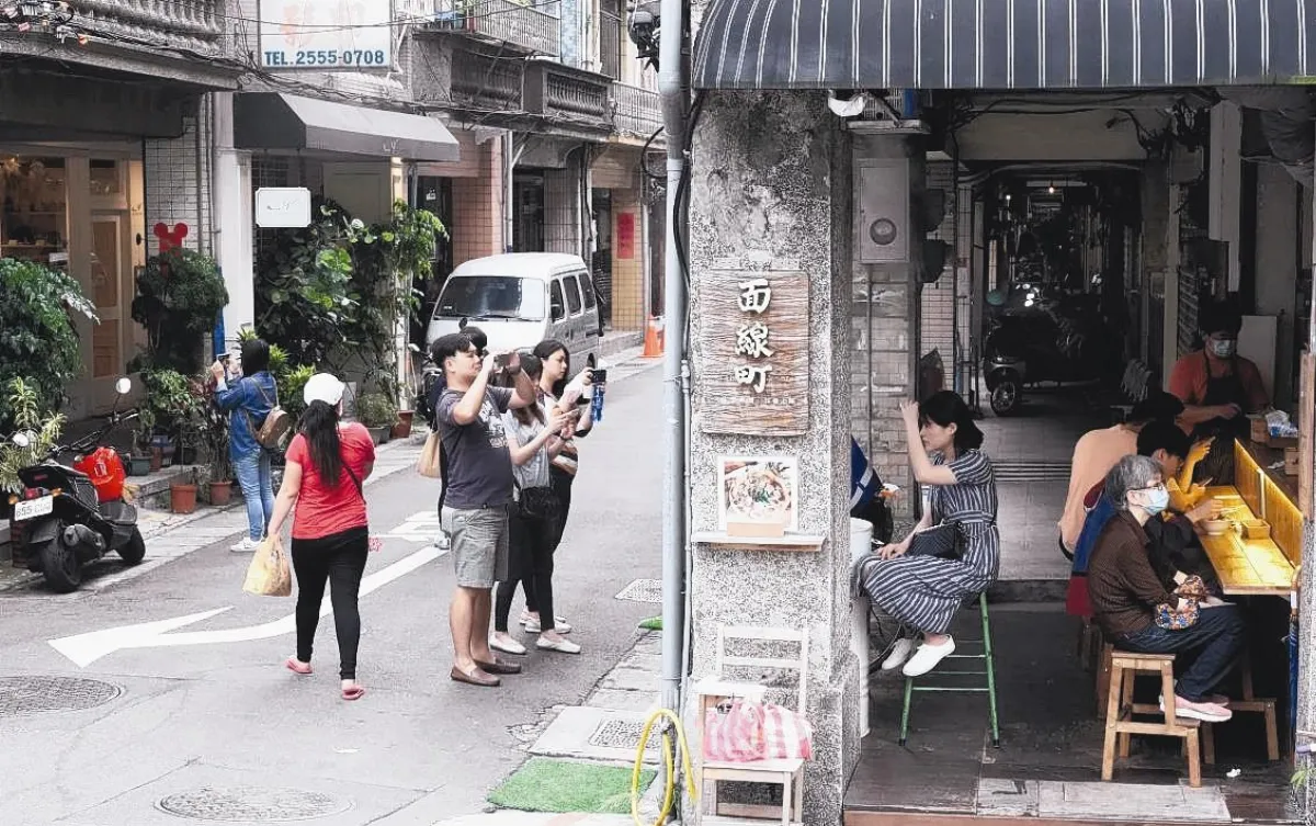 走進小店消費 搶救街坊文化
