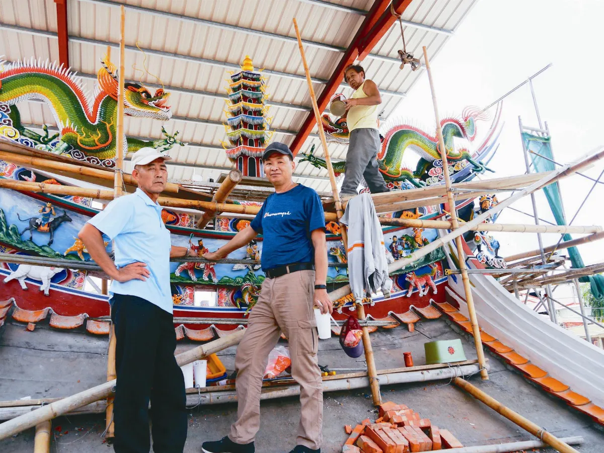 剪黏工班修福德祠 盼再現風華