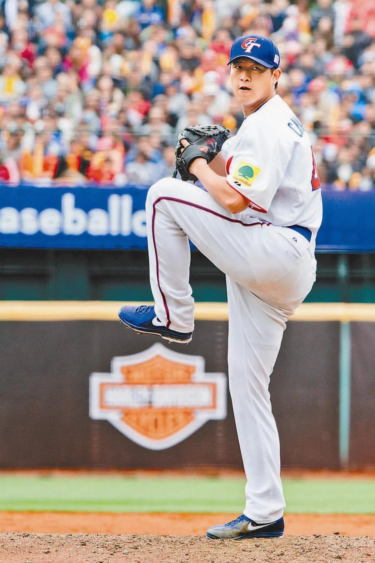 7年前 建仔領軍闖8強 球迷最難忘