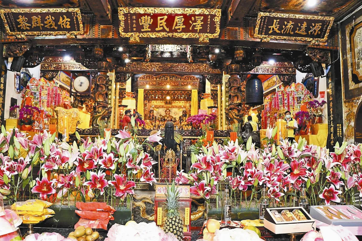 鮮花取代金紙 大天宮助花農