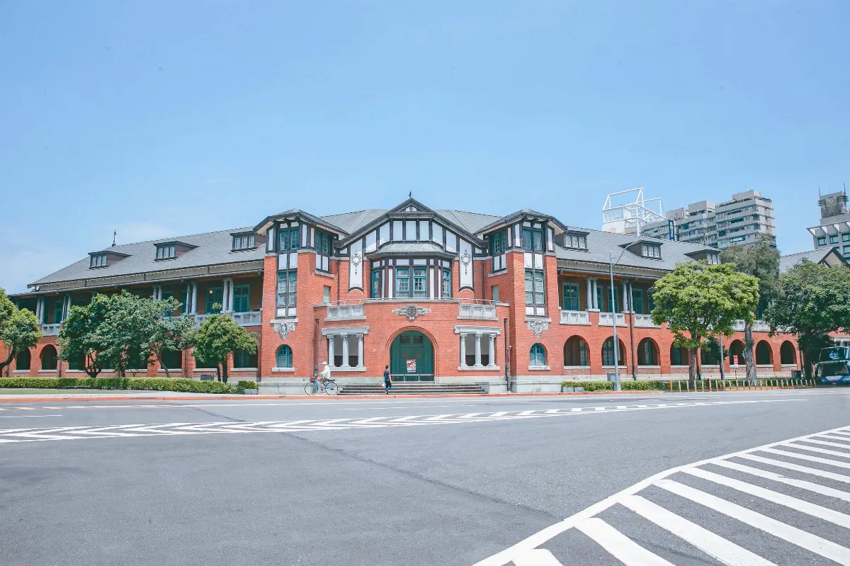 台博館北門館&ensp;濃縮百年鐵道記憶