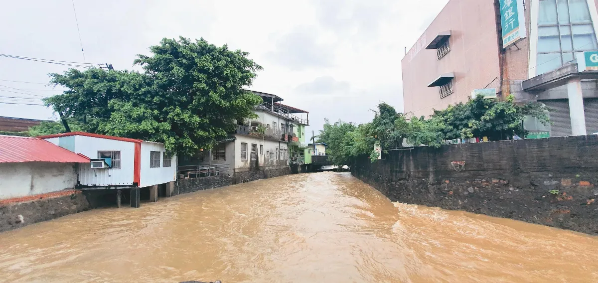 雨炸南台灣 農損逾4千萬元
