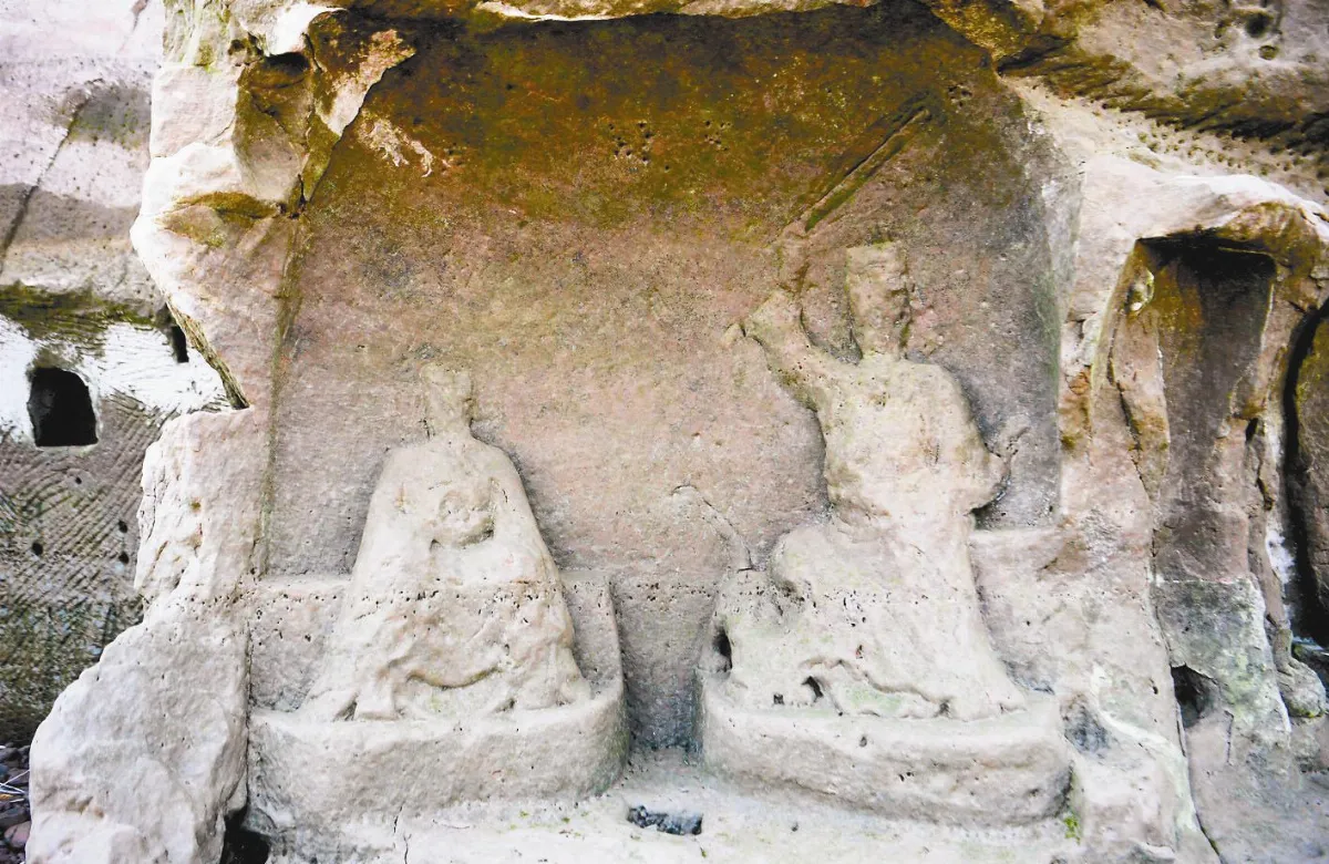 水庫乾涸  唐代坐佛現身