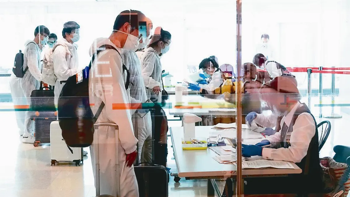 滯波蘭116國人  搭包機返台