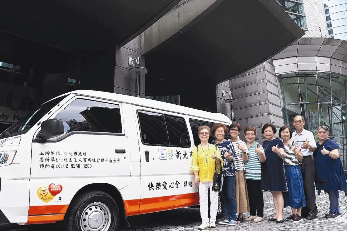 貧苦出身 發願濟貧 白霞 38年幫了3500人