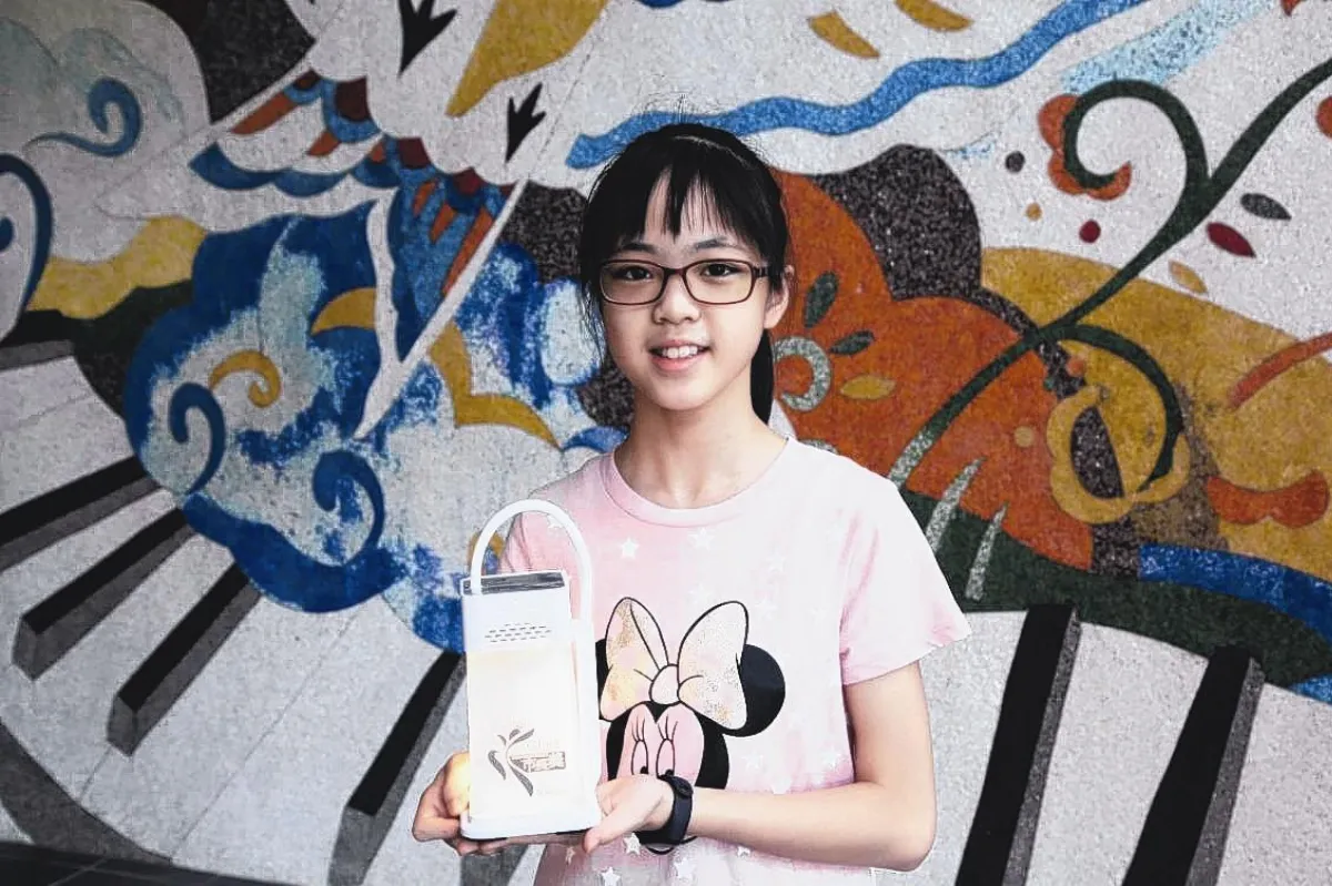 畢業季領獎  學校獎品大不同 榮耀才是重點