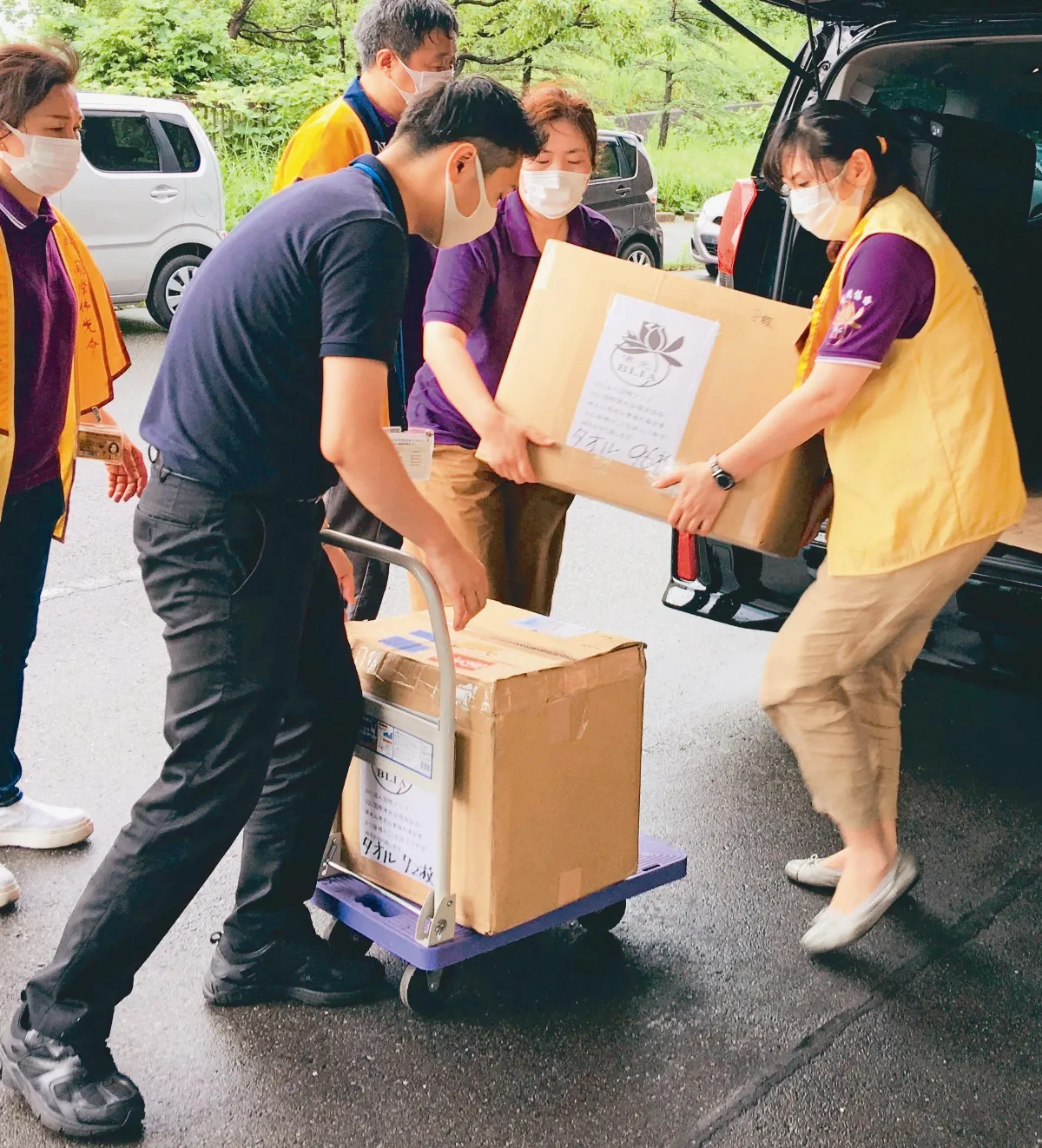 福岡佛光人 物資伸援九州災區